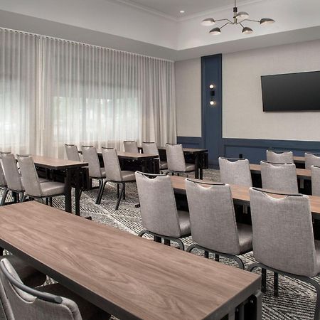 Courtyard By Marriott Savannah Downtown - Historic District Bagian luar foto