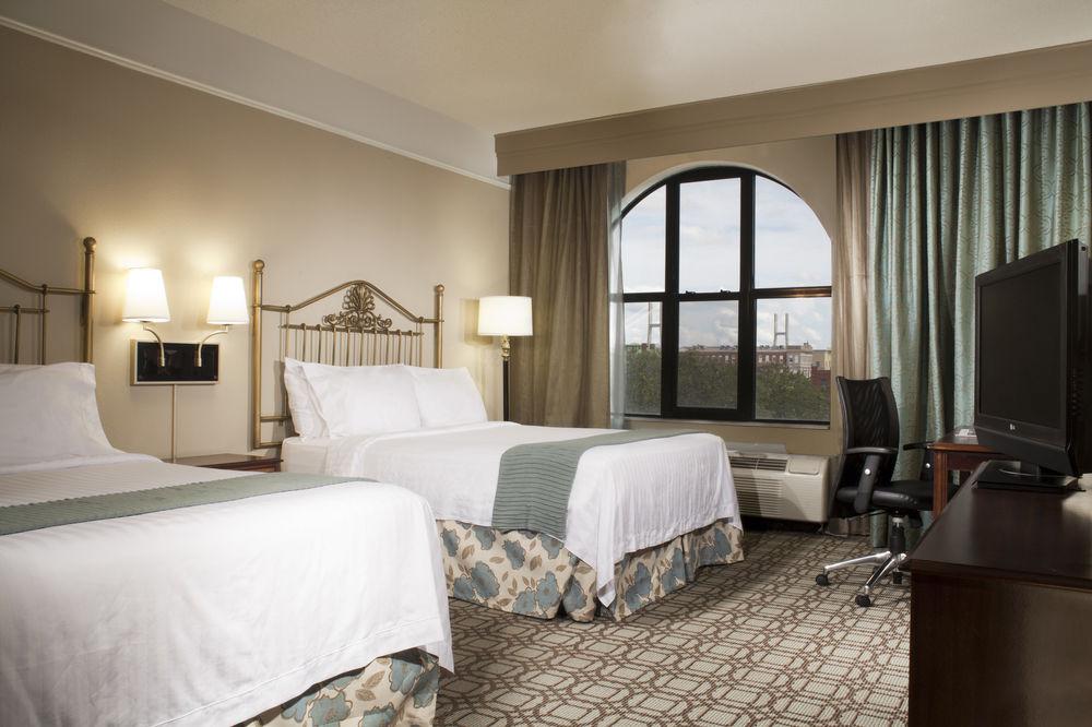 Courtyard By Marriott Savannah Downtown - Historic District Bagian luar foto