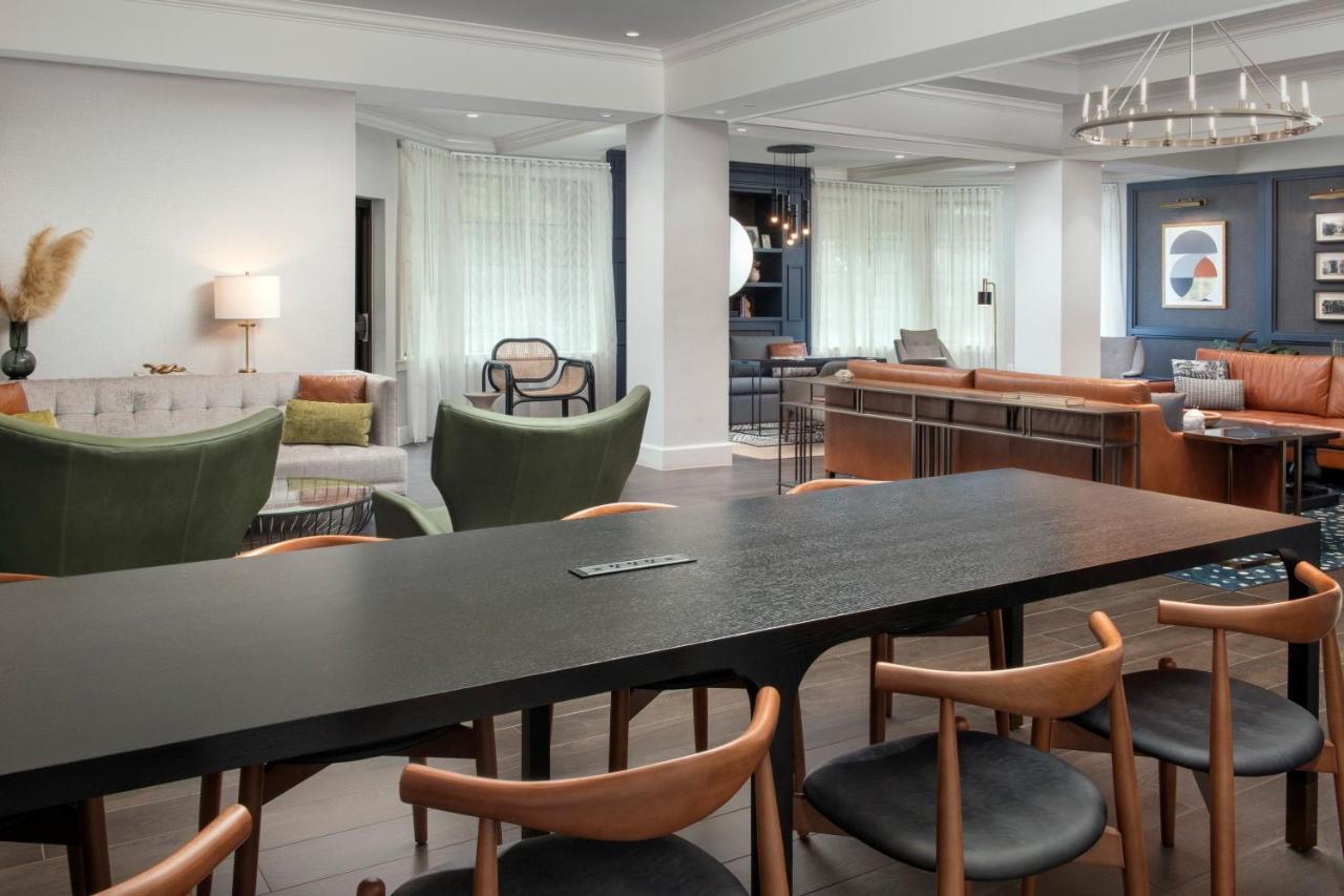 Courtyard By Marriott Savannah Downtown - Historic District Bagian luar foto
