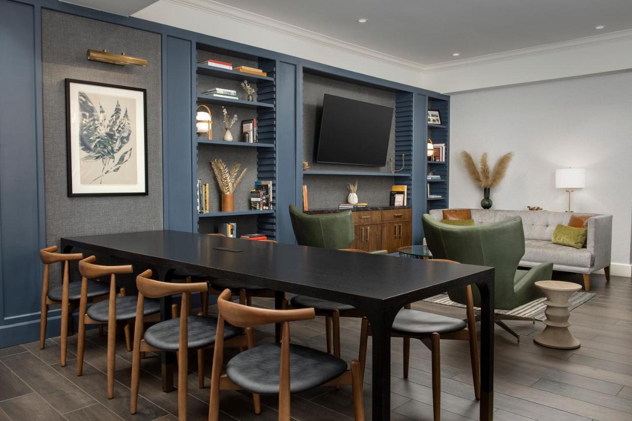 Courtyard By Marriott Savannah Downtown - Historic District Bagian luar foto