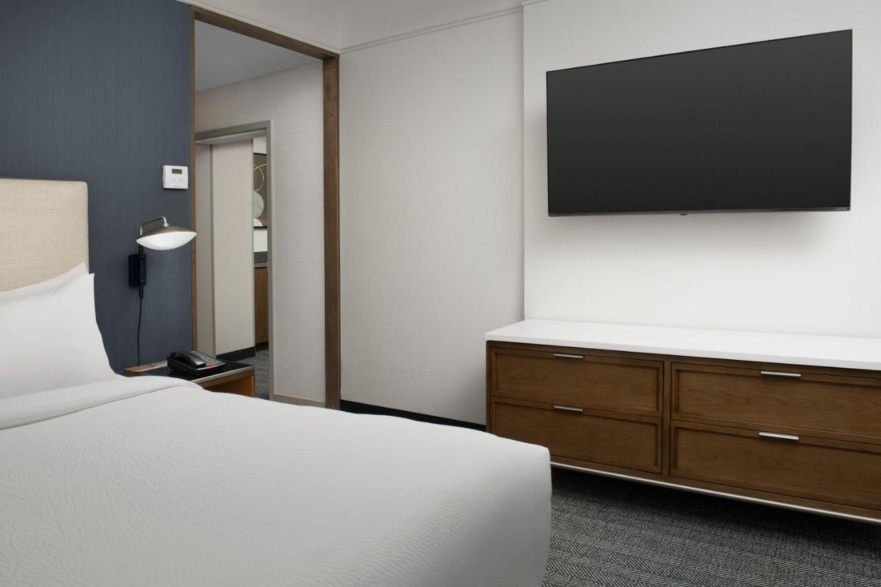 Courtyard By Marriott Savannah Downtown - Historic District Bagian luar foto