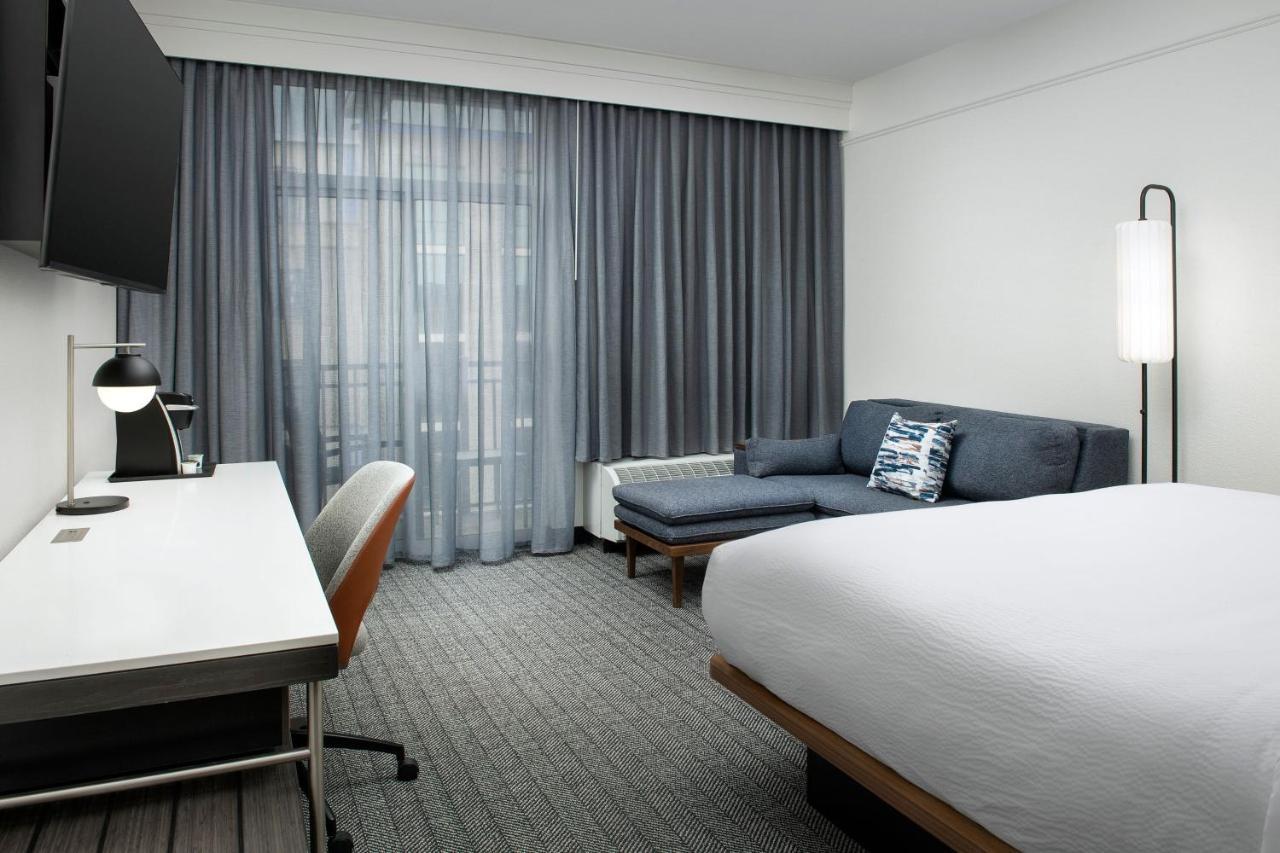 Courtyard By Marriott Savannah Downtown - Historic District Bagian luar foto