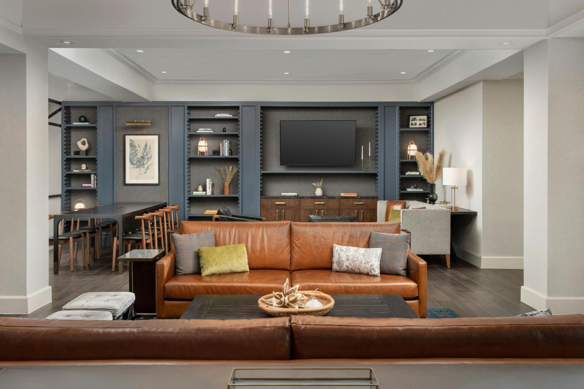 Courtyard By Marriott Savannah Downtown - Historic District Bagian luar foto