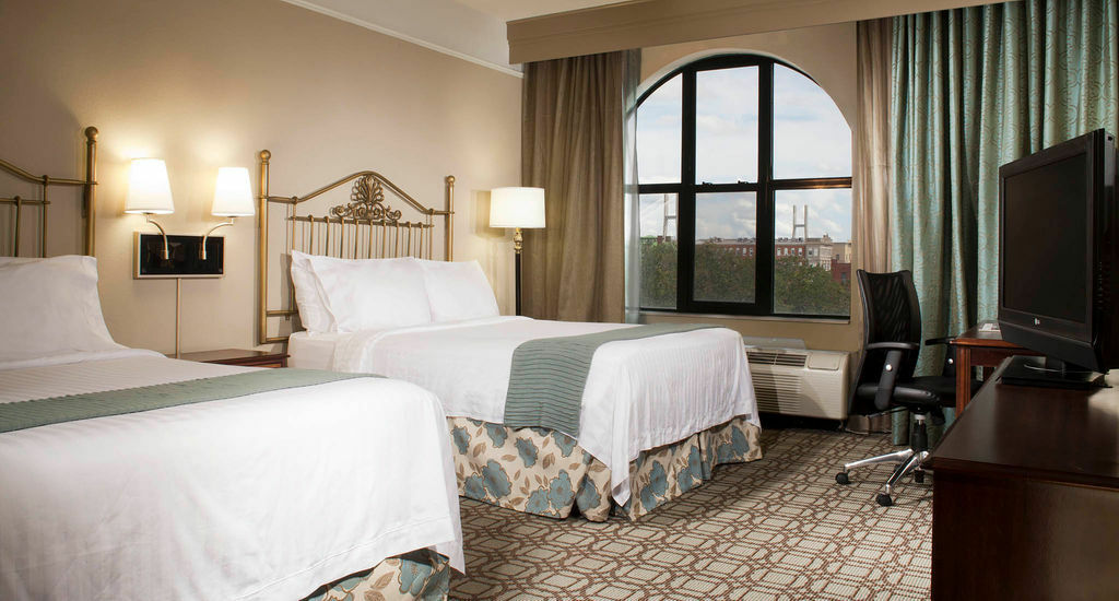 Courtyard By Marriott Savannah Downtown - Historic District Bagian luar foto