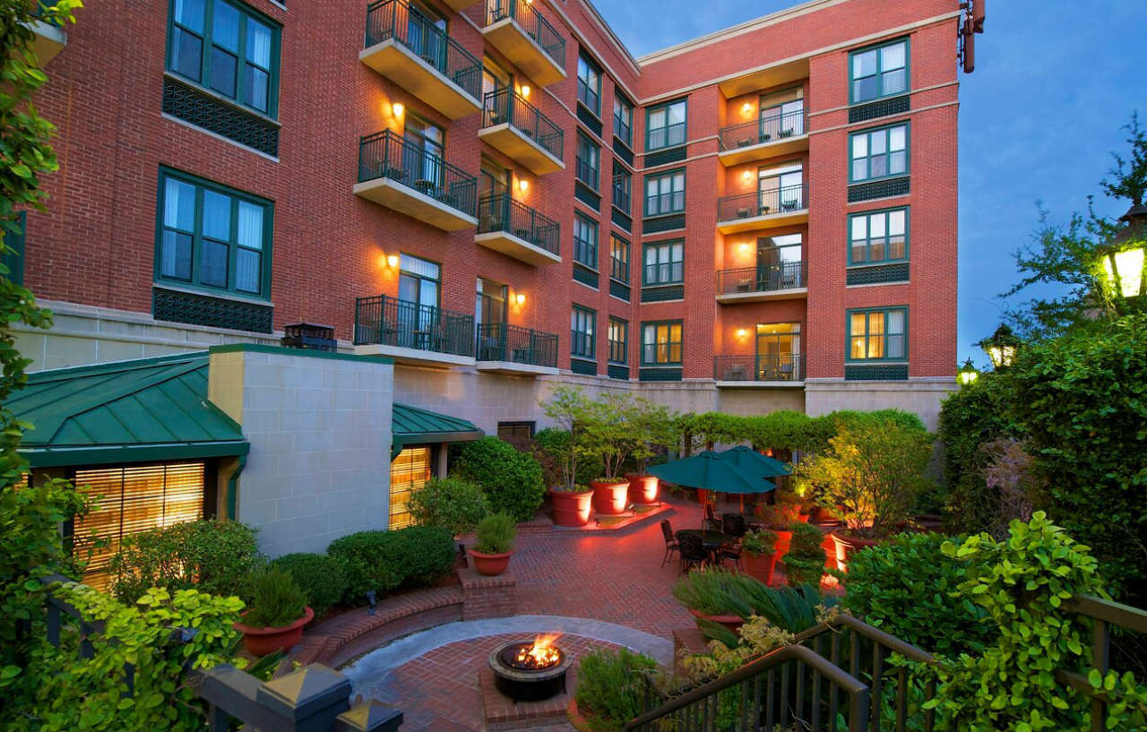 Courtyard By Marriott Savannah Downtown - Historic District Bagian luar foto